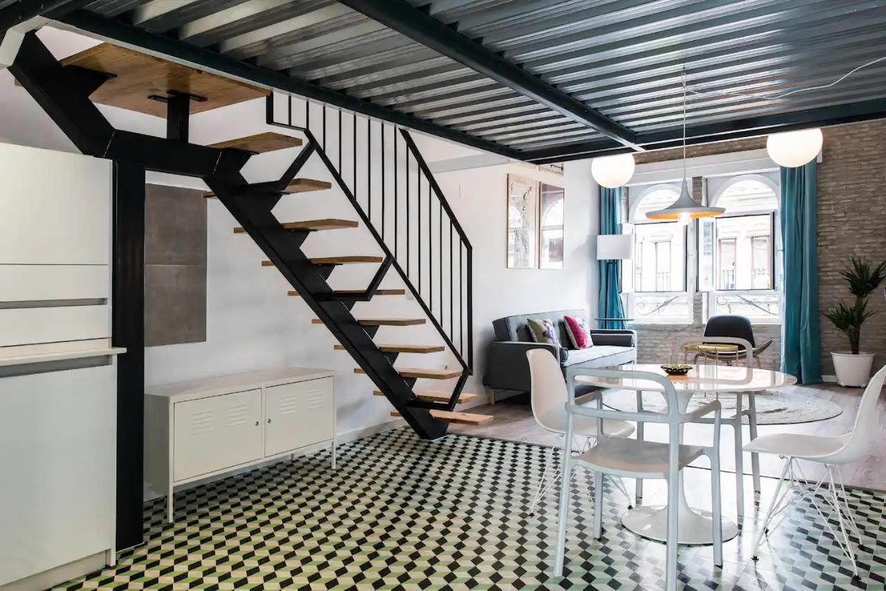 Pop Art Feria Luminoso Duplex Con Terraza Privada Διαμέρισμα Σεβίλλη Εξωτερικό φωτογραφία
